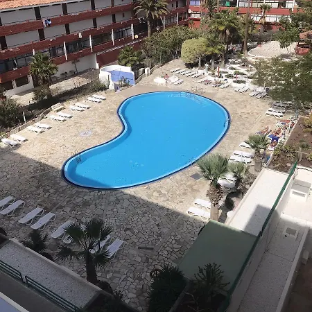 Bamboli Holidays Montana Amarilla * طوستا ديل سيلونثيو